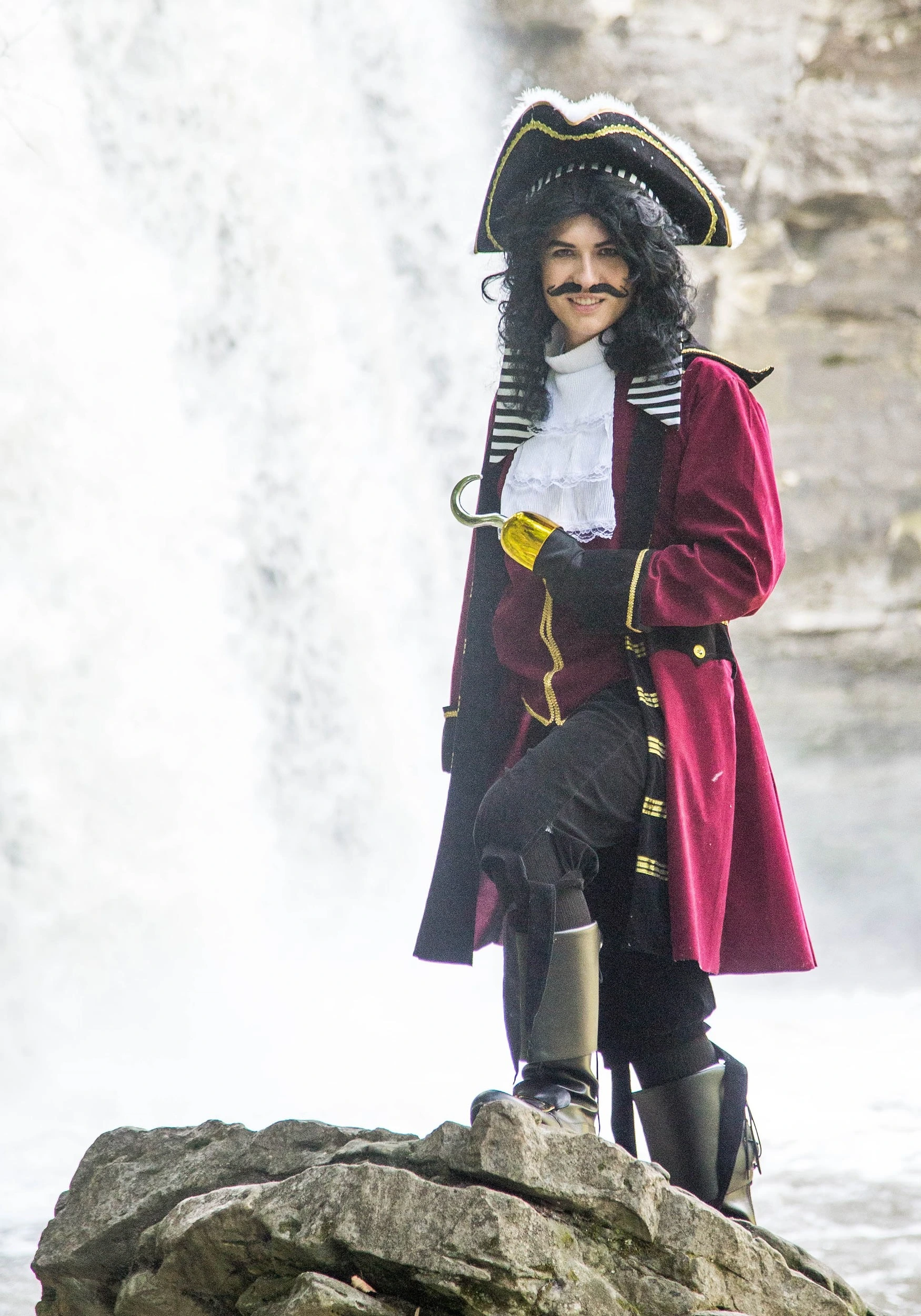 Fun Costumes Deluxe Captain Hook Costume For Men - Image 3